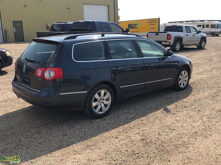 2007-volkswagen-passat-2.0t-4dr-wagon-6a-image-3