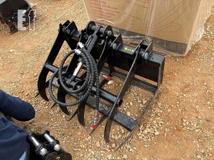 iranch-mini-skid-steer-root-grapple-bucket-attachm-image-1