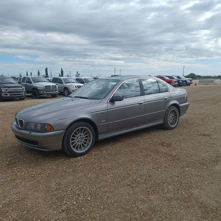 2002 BMW 5 Series 525i 4dr Sedan