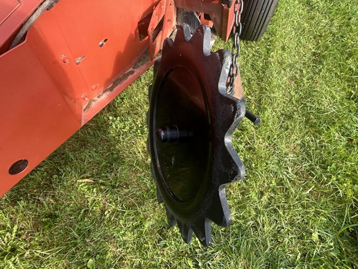 hesston-730-image-13