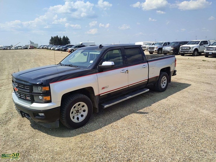 2015-chevrolet-silverado-1500-image-1