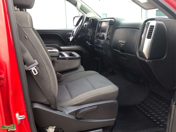 2019-chevrolet-silverado-2500hd-image-12