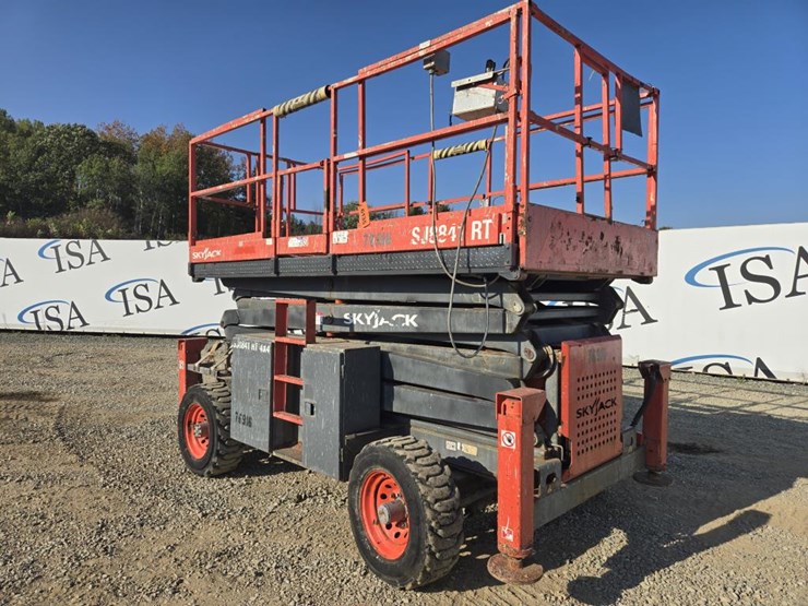 2011-skyjack-sj8841rt-image-7