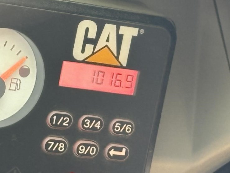caterpillar-226d-image-46