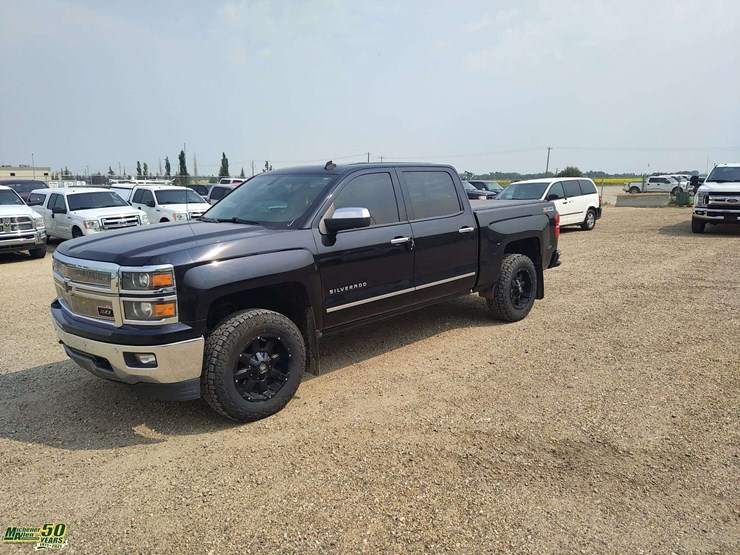 2014-chevrolet-silverado-1500-image-1