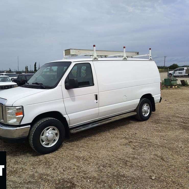 2014 FORD CARGO