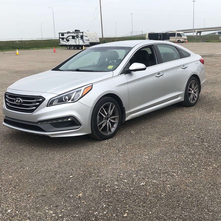 2015 Hyundai Sonata Sport 2.0T 4dr Sedan