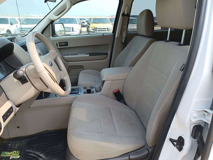 2012-ford-escape-xlt-image-3