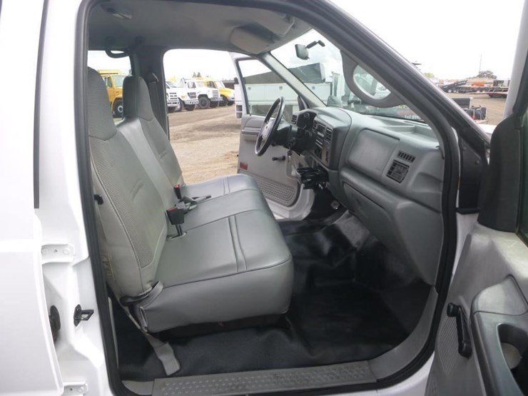 2002-ford-f350-image-15