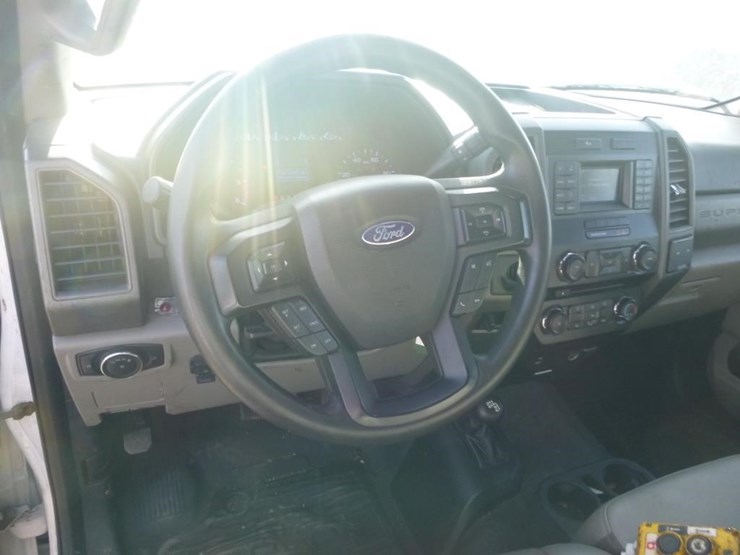 ford-f550-image-18
