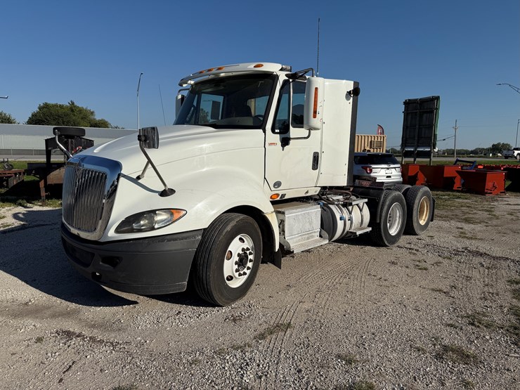 2015-international-prostar-image-59