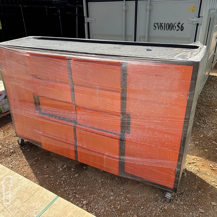 HURRICANE TOOL BOX