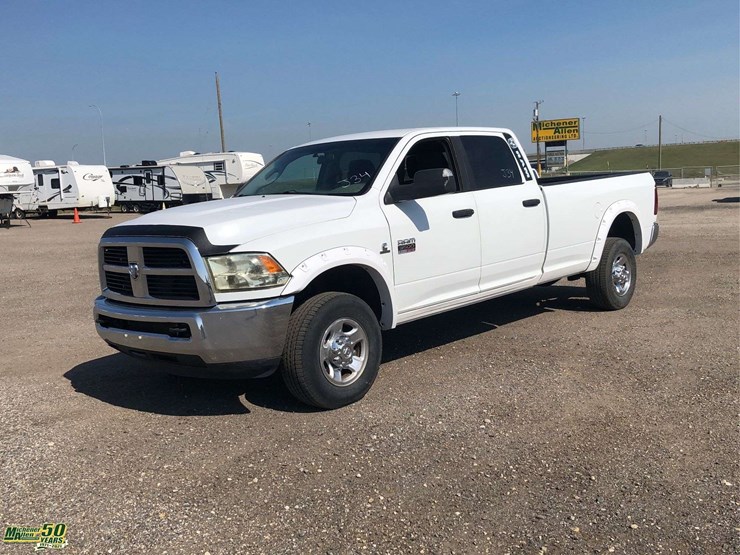 2011-ram-3500-heavy-duty-4x4-4dr-crew-cab-8-ft.-lb-srw-diesel-image-1