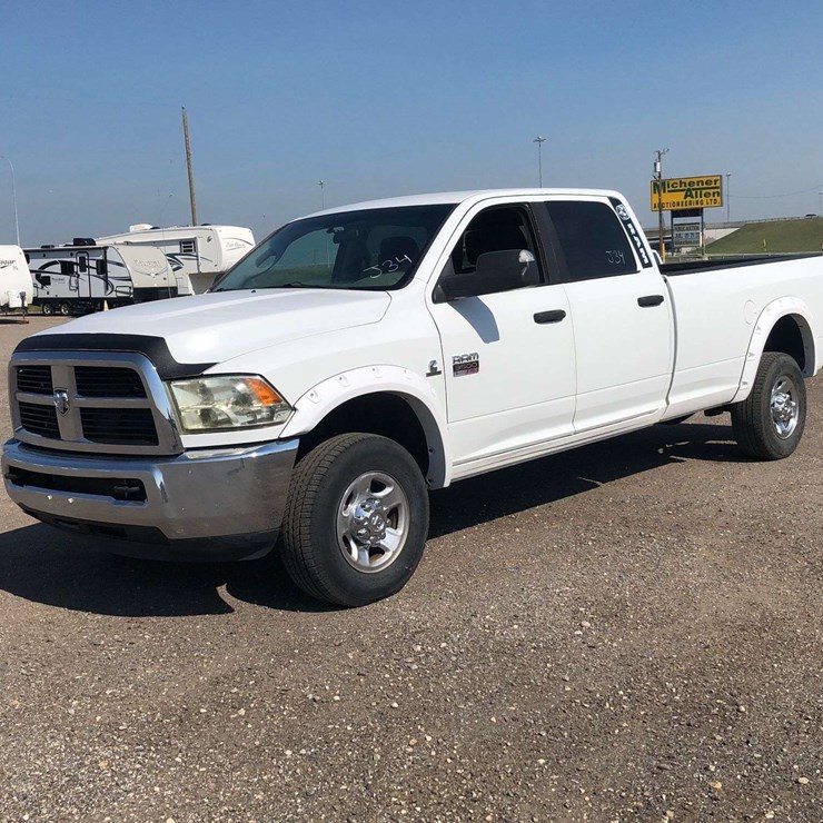 2011 Ram 3500 Heavy Duty 4x4 4dr Crew Cab 8 ft. LB SRW Diesel