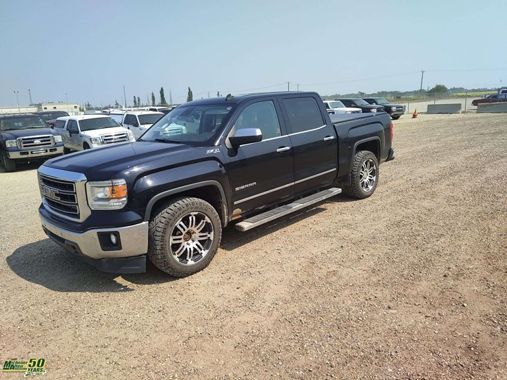 2014-gmc-sierra-1500-image-1
