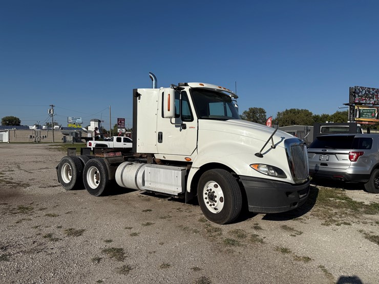 2015-international-prostar-image-36