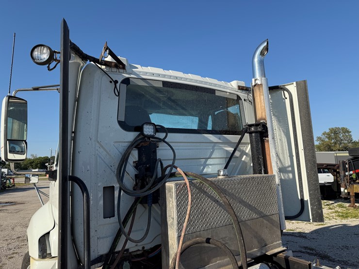 2015-international-prostar-image-70