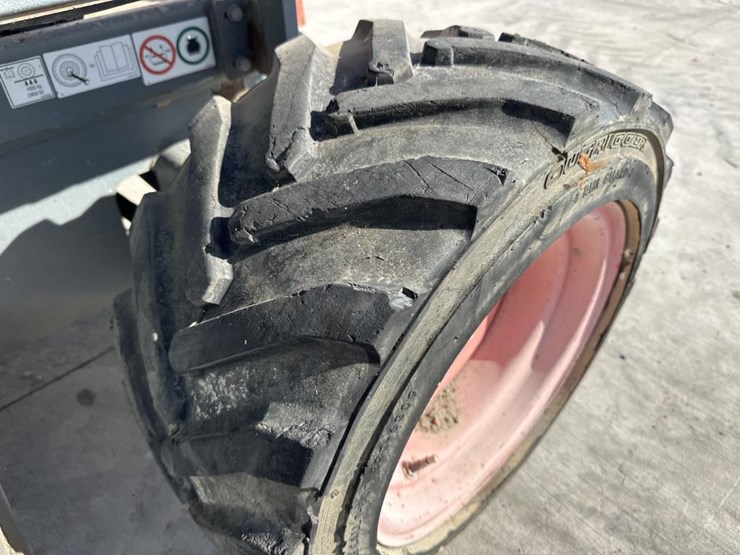 skyjack-sj6832rt-image-27