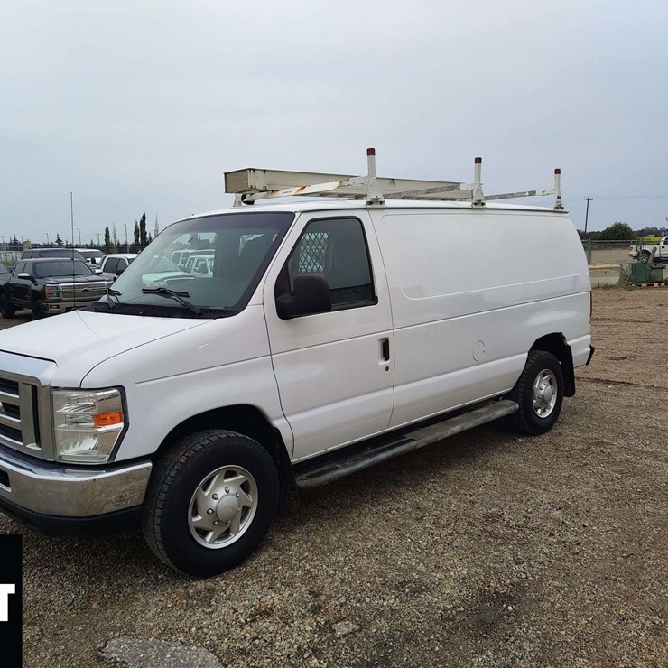 2014 FORD CARGO