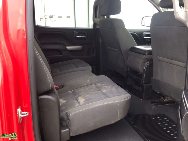 2019-chevrolet-silverado-2500hd-image-13