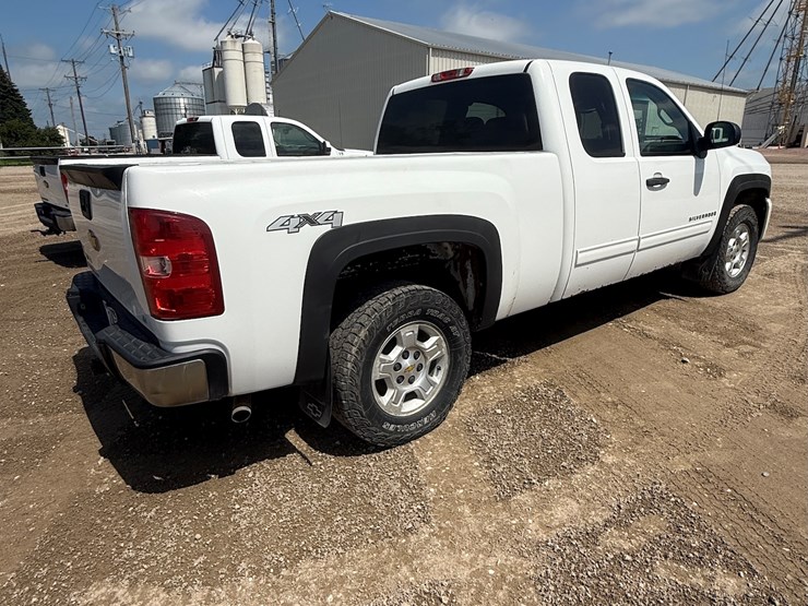 2009-chevrolet-k1500-image-9