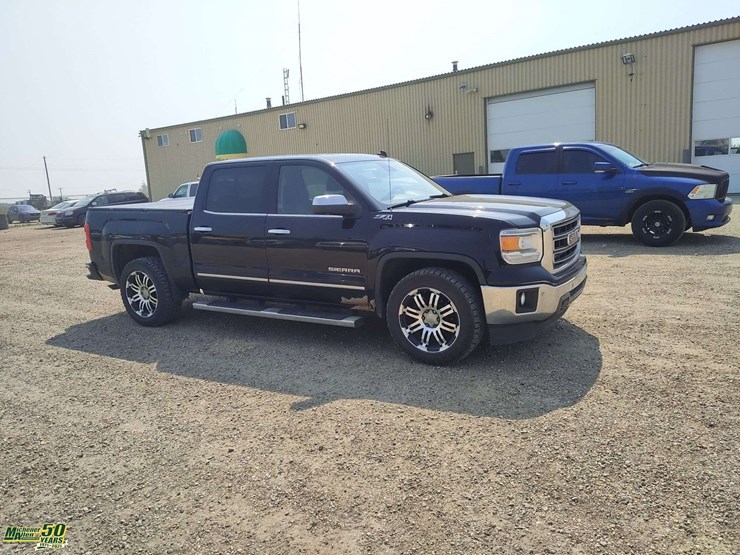 2014-gmc-sierra-1500-image-4