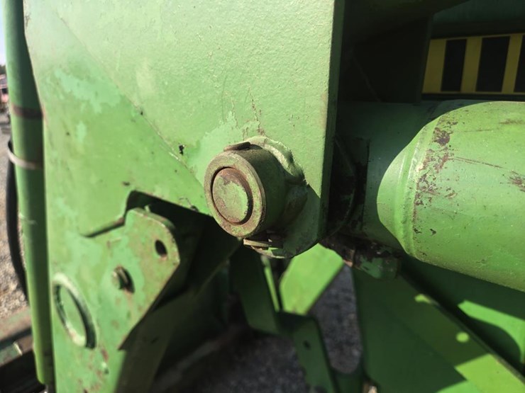 john-deere-2550-image-24