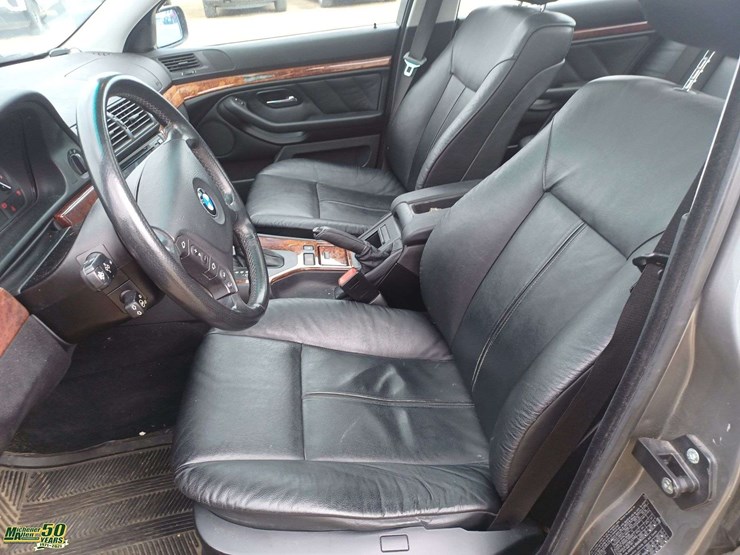 2002-bmw-5-series-525i-4dr-sedan-image-3