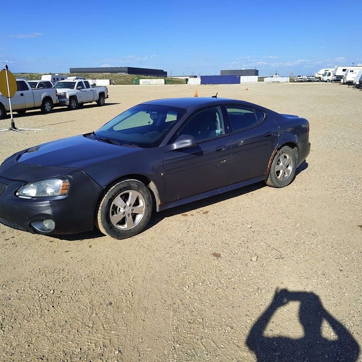 2008 Pontiac Grand Prix Sedan