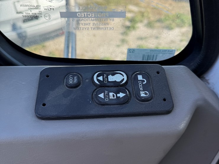 2015-international-prostar-image-56
