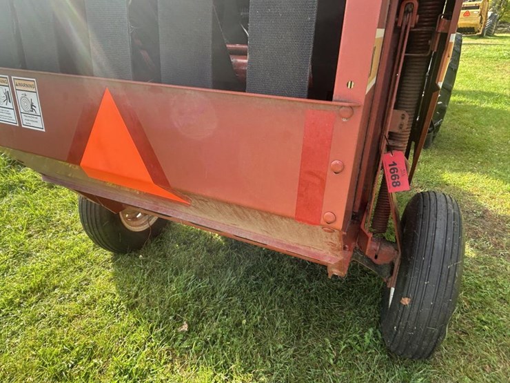 hesston-730-image-20