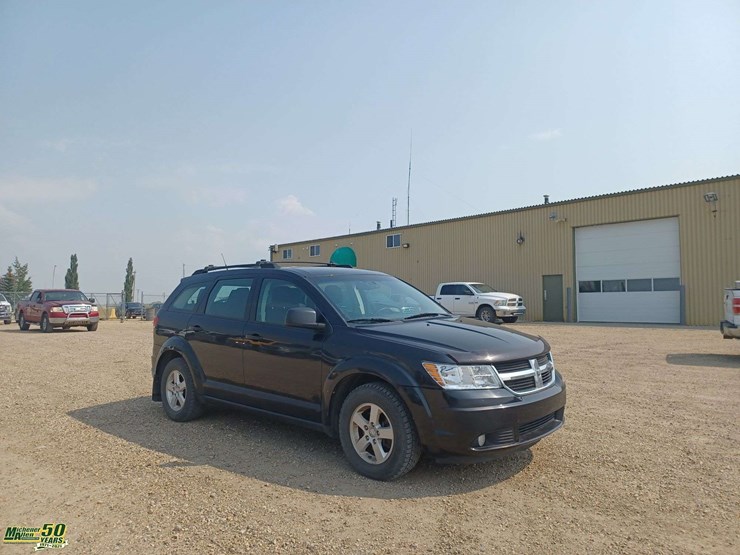 2010-dodge-journey-image-2