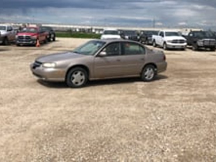 2000-chevrolet-malibu-ls-image-2