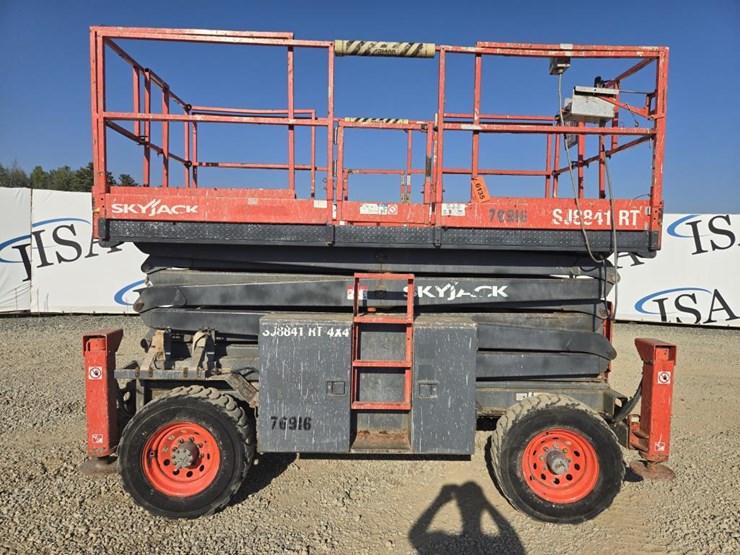 2011-skyjack-sj8841rt-image-6