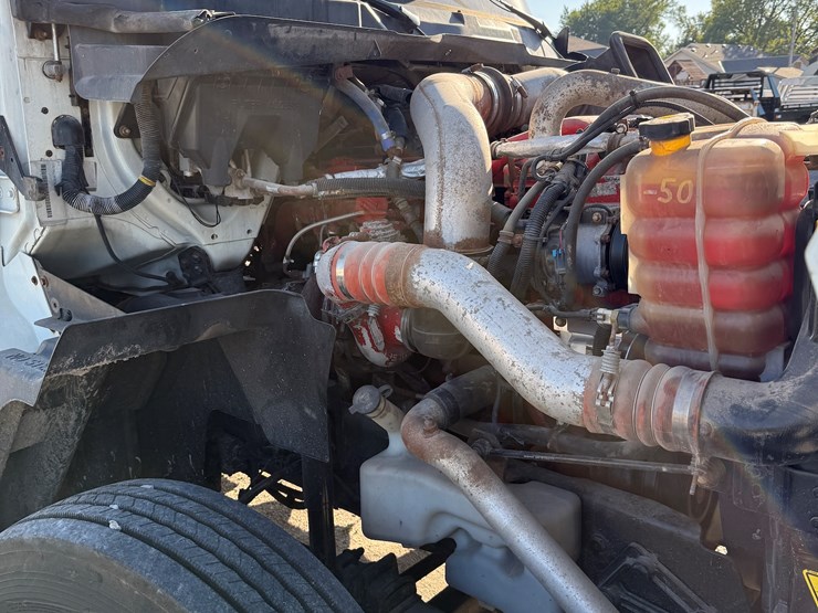 2015-international-prostar-image-78