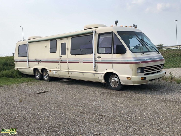 1987-chevrolet-p30-image-1