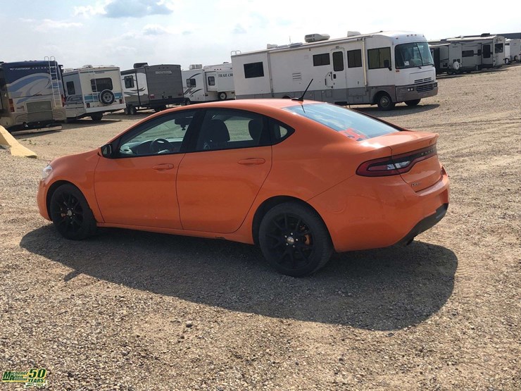 2013-dodge-dart-sxt-4dr-sedan-image-2
