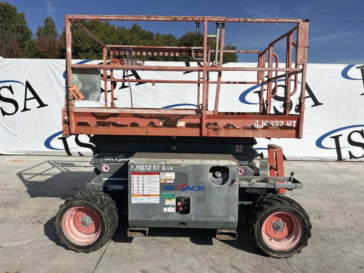 skyjack-sj6832rt-image-2