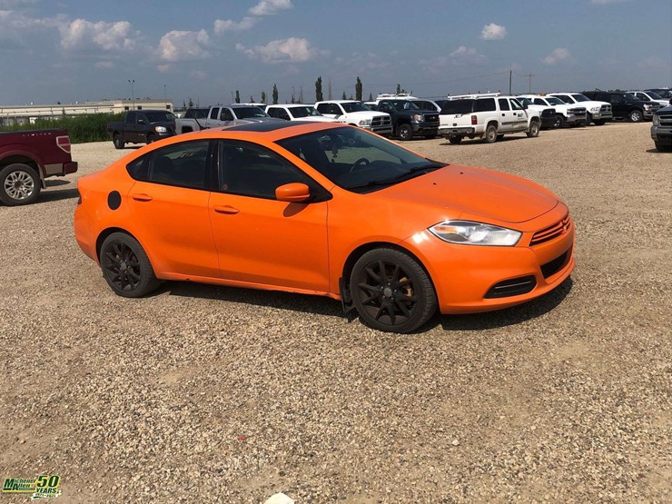 2013-dodge-dart-sxt-4dr-sedan-image-4