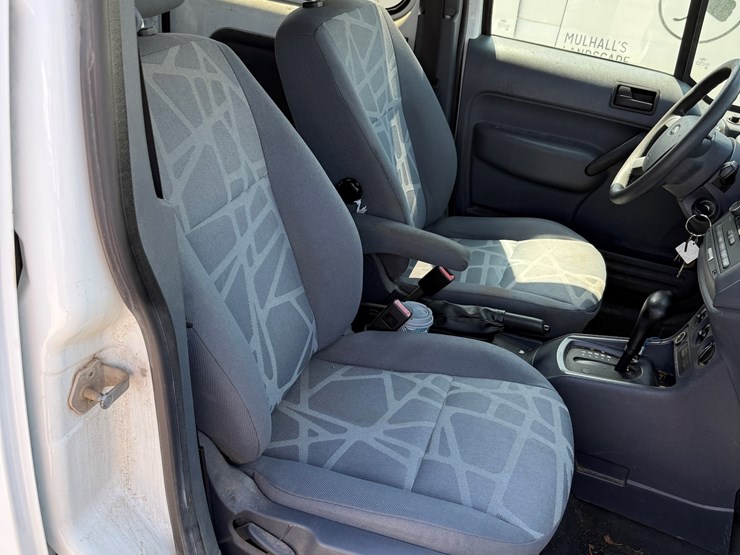 2012-utility-van-image-10