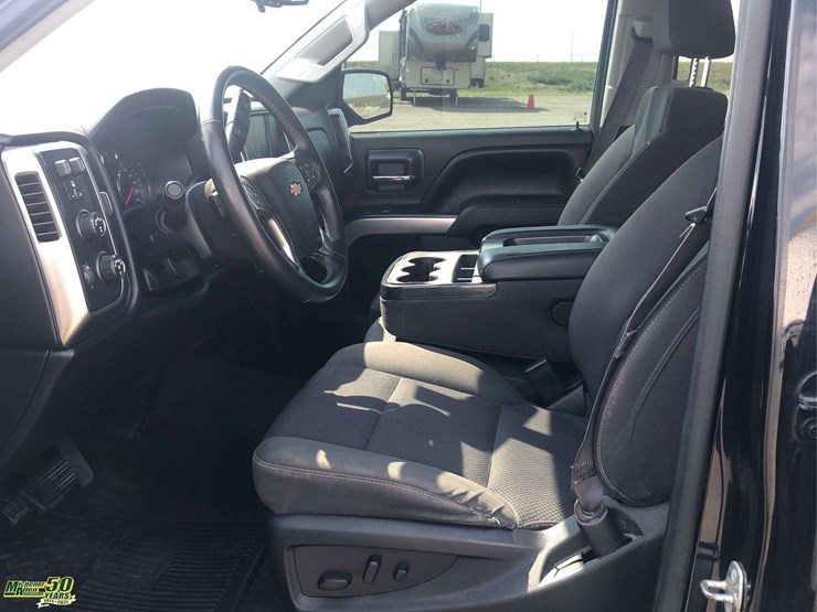 2017-chevrolet-silverado-1500-image-4