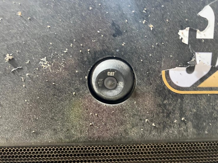 2019-caterpillar-259d3-image-16