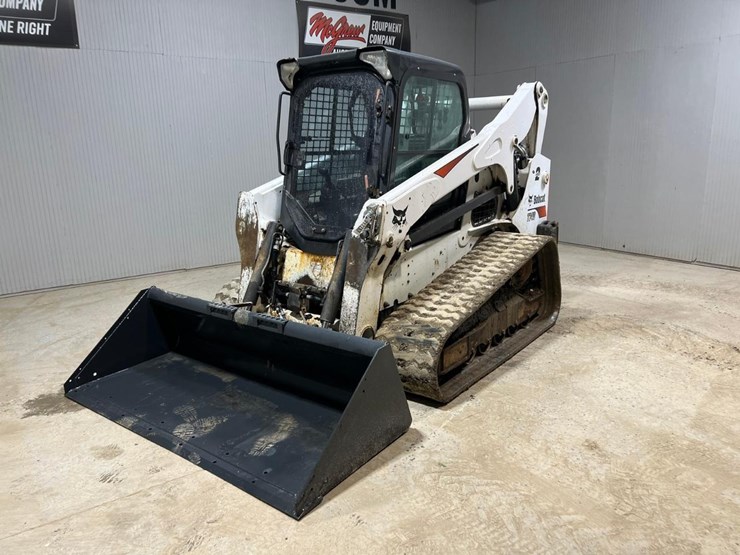 2019-bobcat-t740-image-2