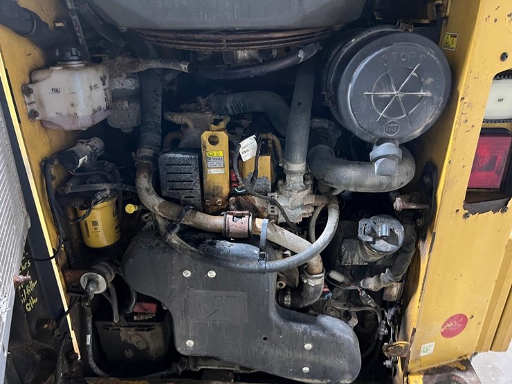 2022-caterpillar-259d3-image-17