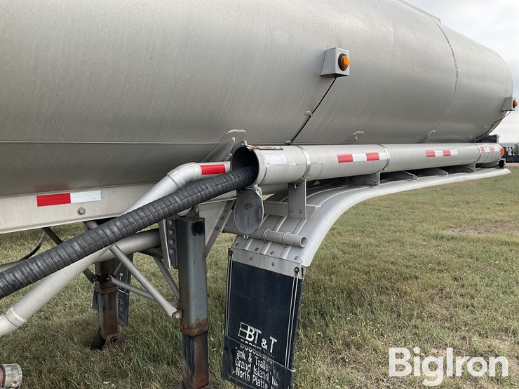 2009-polar-fuel-tanker-image-20