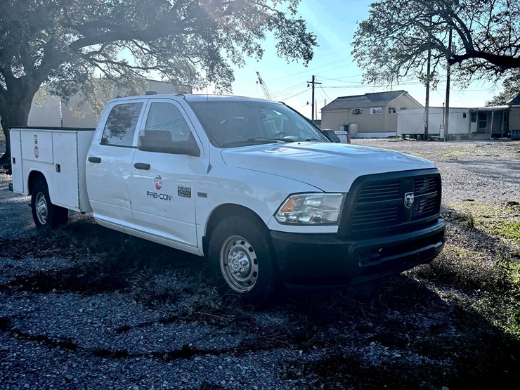 2012-dodge-ram-2500-image-1