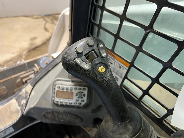 2020-bobcat-t650-image-26