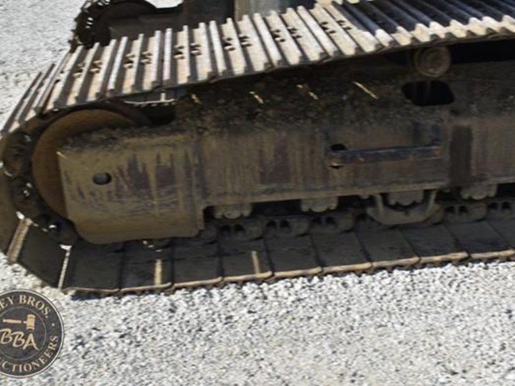 2014-komatsu-pc210-10-image-40