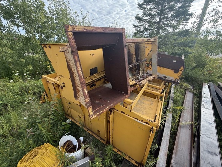 #1415-•-gomaco-gt3600-curb-machine-image-119
