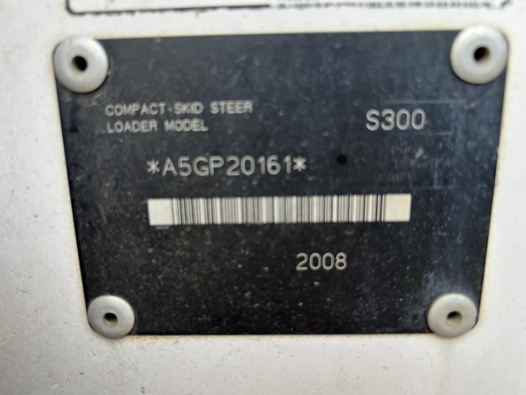 2008-bobcat-s300-image-27